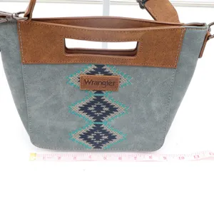 Wrangler Aztec Womens Handbag Gray Suede Pockets Adjustable Strap Crossbody Bag thumbnail 3