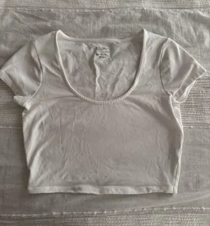 Urban Outfitters Top thumbnail 1