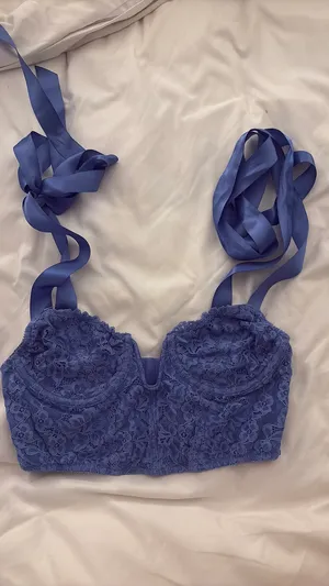 Urban Outfitters Top thumbnail 3