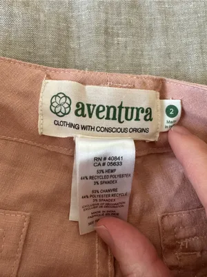 Aventura Women’s Pale Pink Cargo Hiking Shorts thumbnail 4