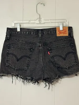 Levi’s 501 Original Black Denim Cutoff Shorts Raw Hem Women’s Size 28 thumbnail 3