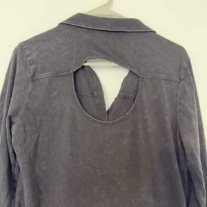 Rock & Republic Black Cutout Back Long Sleeve Button Up Shirt Size Women Size L thumbnail 6