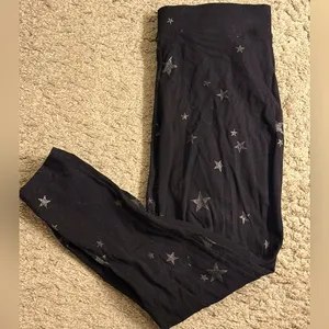 Torrid Black Silver Vintage Star Patterned Full-Length Leggings - size 1 thumbnail 1