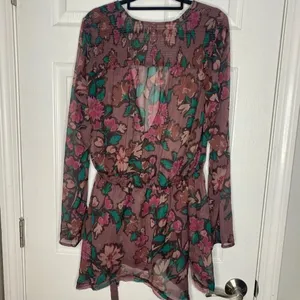 FREE PEOPLE Floral Raw Hem Wrap Top with‎ Ruched Back Detail Size Small thumbnail 2