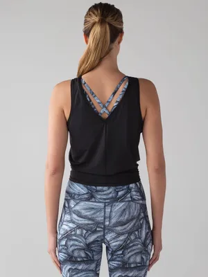 Lululemon Turn About Tank (Two Ways to Wear) thumbnail 2