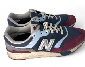 New Balance 997H Sneaker Men 9.5/ Women 11 Suede Classic Runners Shoe thumbnail 1