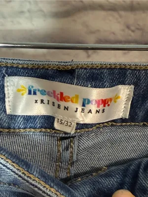 Risen Classic Mid Wash Wide-Leg Flare Women's Jeans, sz 15/32 thumbnail 3