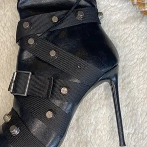 Steve Madden Fink Black Faux Leather Strappy Studded Knee High Boots thumbnail 6
