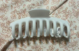 Boutique Hair Clip thumbnail 1