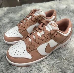Nike Women’s Dunk Low thumbnail 1