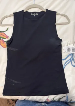 Abercrombie Bra-Free Tank thumbnail 1