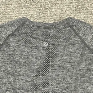 Lululemon Swiftly Tech Shirt Long Sleeve Womens 8 Gray Top Athletic Stretch thumbnail 4