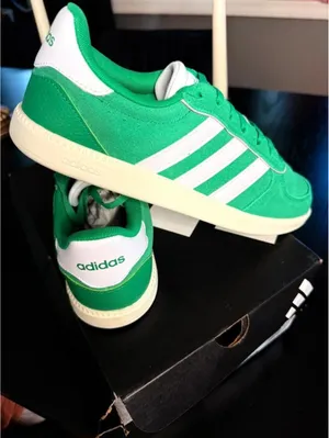 Adidas Breaknet Sleek Green Suede Sneakers Women’s 8.5 White Stripe NWT thumbnail 3
