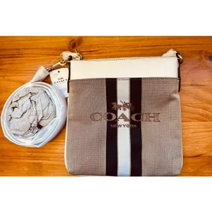 NWT Coach Whiplash Excel Horse & Carriage Jacquard Kitt Crossbody Zipper W/tag‎ thumbnail 9