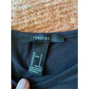 2 cropped black top thumbnail 2