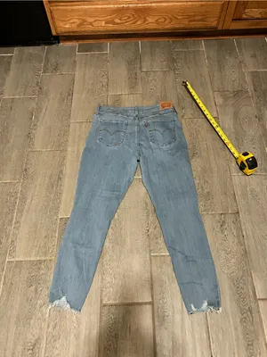 Levi’s 721 high rise skinny Light Blue Distressed Women's Jeans- size 32 (14) thumbnail 10