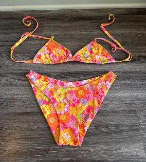 Kulani Kinis Bikini Set thumbnail 1