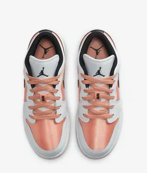 Air Jordan 1 Low thumbnail 2