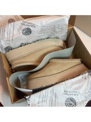UGG Tazz Platform in Sand color. Scandi-Chic Neutral Slip-On / Mule Gen-Z Sz 8 thumbnail 4