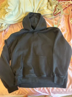 Plain black Hollister hoodie  thumbnail 1