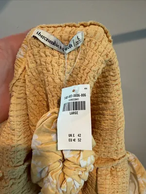 Abercrombie & Fitch Large Yellow Floral Smocked Linen-Blend Crop Top w/Scrunchie thumbnail 3