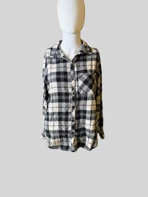GAP Black and White Plaid Button-Down Shirt thumbnail 3