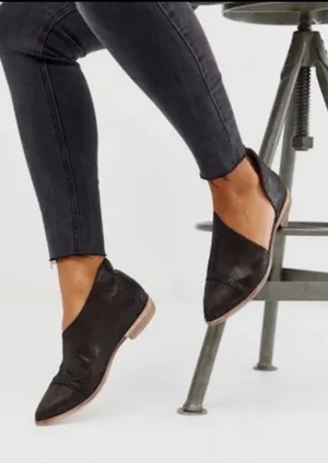 Free People Royale Dark Brown Snakeskin Leather Pointed Toe Flats Size 38 thumbnail 1