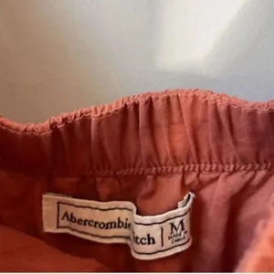 Abercrombie & Fitch Poplin Off The Shoulder Mini Dress thumbnail 4
