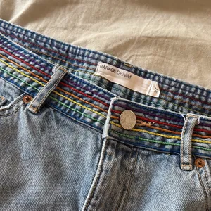 Garage Pride Rainbow Festival Denim Distressed Shorty Shorts Size 31 thumbnail 3