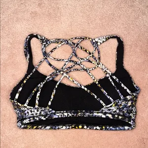 Lululemon Patterned Sports Bra Strappy Crossback thumbnail 2