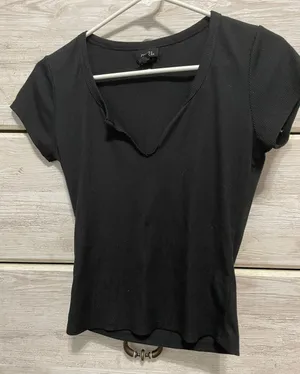 Rue 21 Cropped Black Shirt thumbnail 1