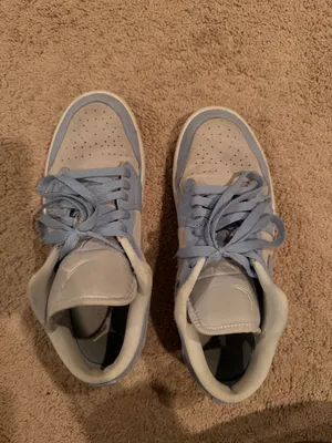Light Blue Air Jordan 1 thumbnail 3