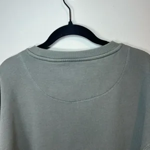 Gameday Social Iowa Hawkeyes Football Embossed Crewneck Sweatshirt Gray Sz Large thumbnail 10
