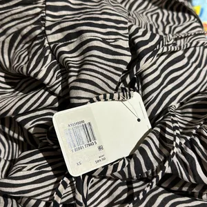 NWT LEVI'S Amilijia Dress Zebra Print Oversized thumbnail 6