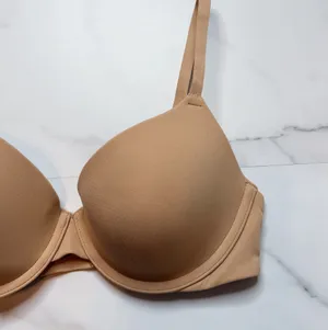 Skims Fits Everybody T-Shirt Bra thumbnail 2