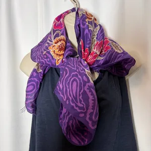 Oscar de la Renta Silk Scarf Purple Paisley Floral Made In Japan Vintage Luxury thumbnail 5