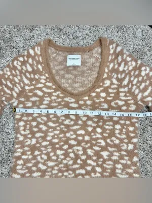 Abercrombie & Fitch Soft A&F Leopard Print Sweater Small S Tan White Scoop Neck thumbnail 8