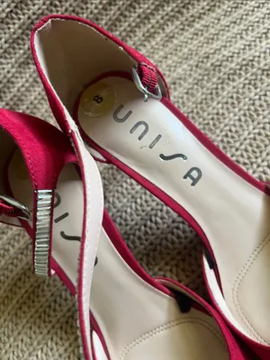 Unisa Fuchsia Pointed-Toe Ankle-Strap Heels thumbnail 2