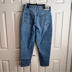 Levi’s silver tab women’s mom jeans wide legs like size 30 thumbnail 4