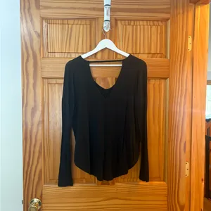 GAP Luxe Size Medium Black Open-Back Long-Sleeve Shirt thumbnail 6