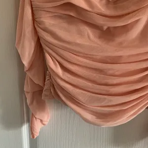 Women’s XS Body Contour Light Pink Mesh Padded Cropped Top NWT thumbnail 3
