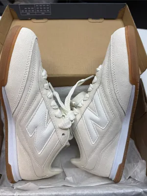 New Balance Women's URC42 Running Sneakers Womens 7 thumbnail 12