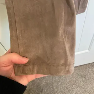 EUC Baccini women’s brown tan suede-like‎ soft stretchy elastic leggings pants L thumbnail 4