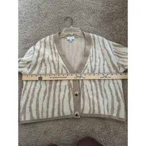 Lucy Paris Zebra Patterned Tan & Cream Cropped Cardigan Size Medium Soft Cozy thumbnail 5