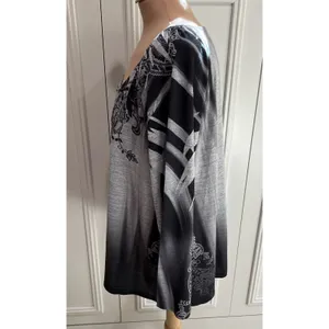 World Unity Women's Floral‎ Sweater Top Size XL Gray Rhinestone Studded Boho thumbnail 6