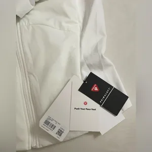 Lululemon NWT Push Your Pace Vest White Size 12 thumbnail 16