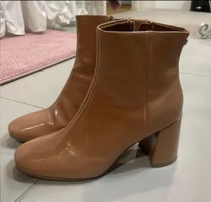 Steve Madden Glossy Camel Patent Block Heel Ankle Boots thumbnail 1