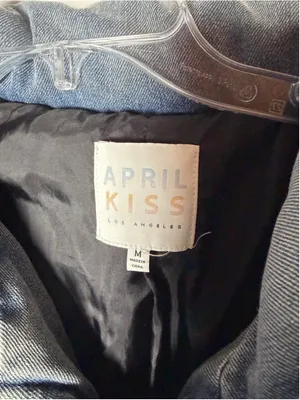 April Kiss Denim Puffer Jacket Size M Blue NWT thumbnail 3