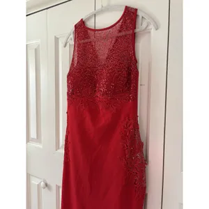 Red Sleeveless Sequin Evening Gown with Lace Detail thumbnail 5