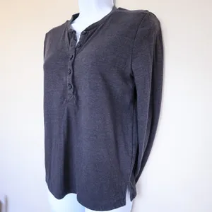Marine Layer Henley Top Women Small Charcoal Grey Long Sleeve Button Neck Shirt thumbnail 4
